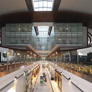 Hotel International Terminal *****